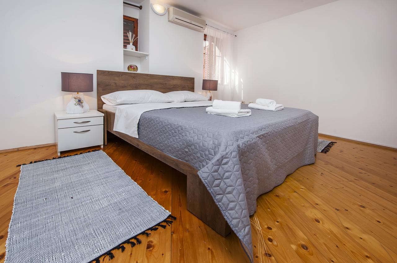 Apartment Marconi Ровинь Экстерьер фото